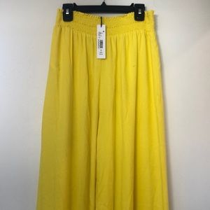 Larissa tulip pants, elastic waist, 100% viscose, 13” rise, 31.5” inseam. New